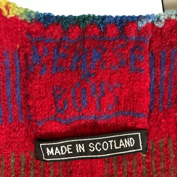 Gorgeous hand knit n Scotland wool multicolor vest - Picture 4 of 5